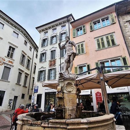 Mazzini, 30 Nord Leilighet Rovereto  Eksteriør bilde